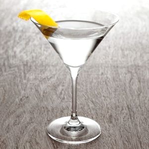 Десять лучших рецептов коктейлей с мартини