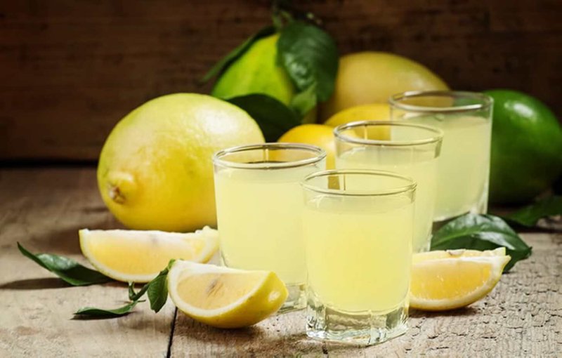 Разнообразие настоек самогона на лимоне