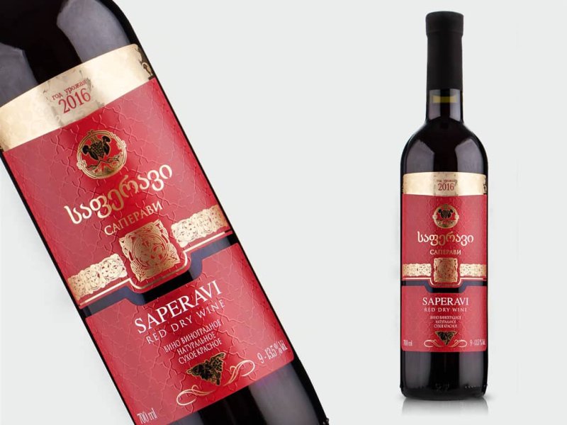 Сухое красное вино из Грузии Саперави