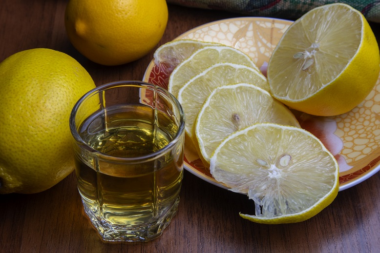 Водка с лимоном